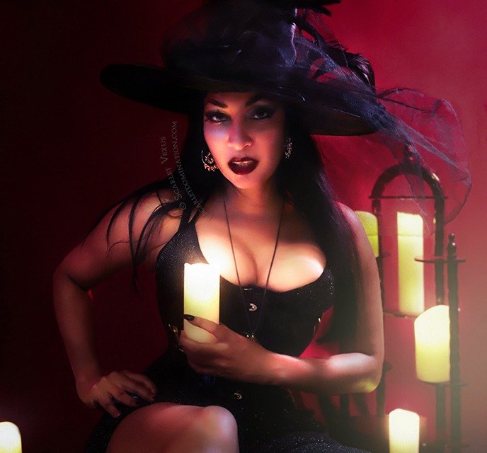 Dominatrix Mistress Scarlet Vexus in Austin Texas