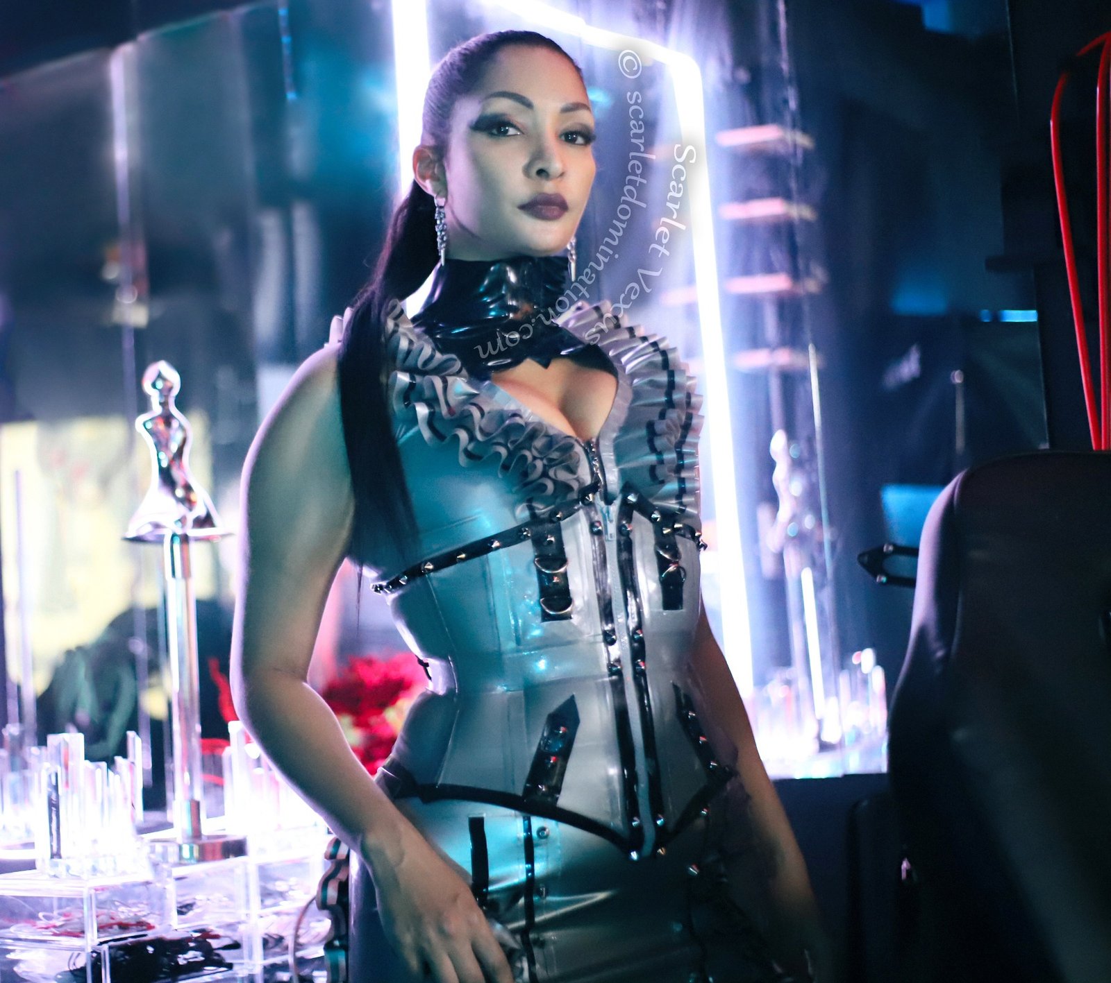 Austin Dominatrix Goddess Scarlet Vexus  in silver latex