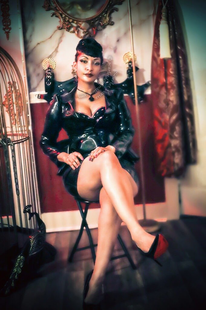 austin dominatrix, mistress, fetish, bdsm, domina, domme, texas bdsm, femdom